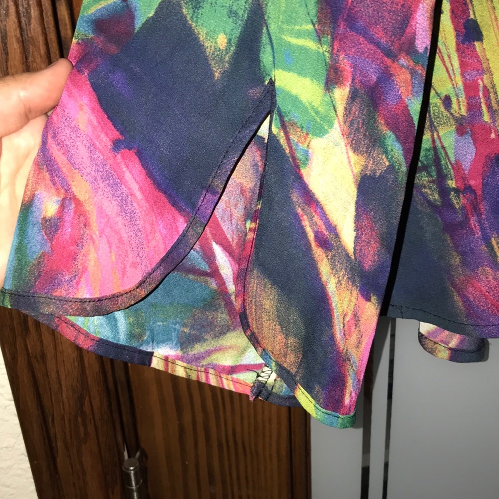 Vibrant Colored Blouse - Picture 5 of 5